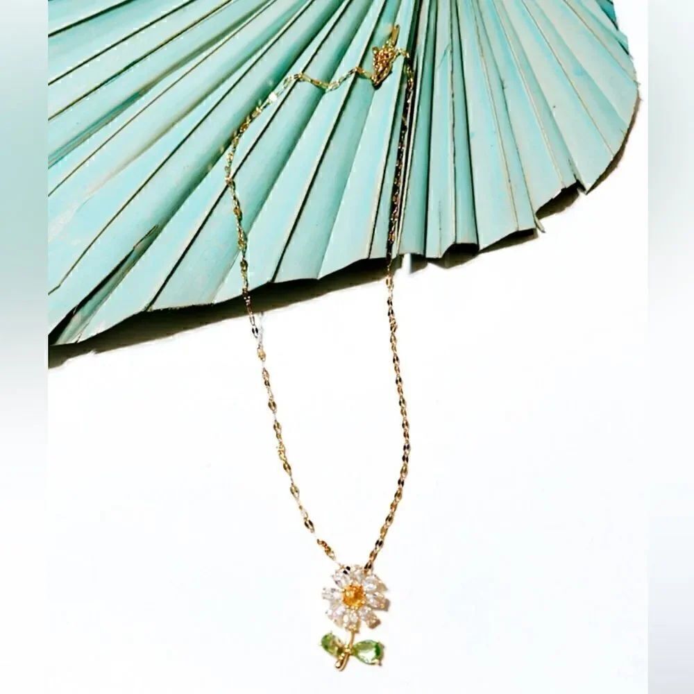 Crystal flower necklace S238